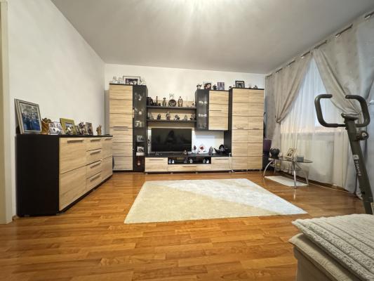 De vanzare-Studio 40mp +boxa +loc de parcare-centrala proprie-Giulesti