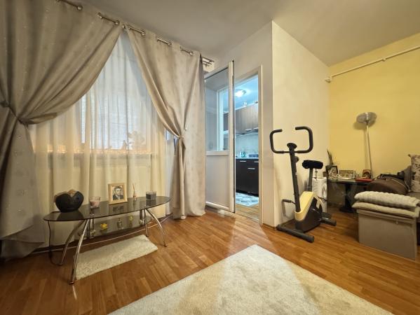 De vanzare-Studio 40mp +boxa +loc de parcare-centrala proprie-Giulesti