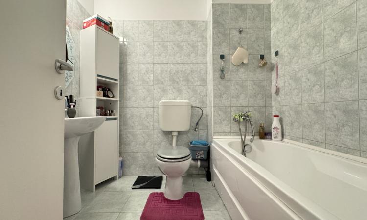 De vanzare-Studio 40mp +boxa +loc de parcare-centrala proprie-Giulesti