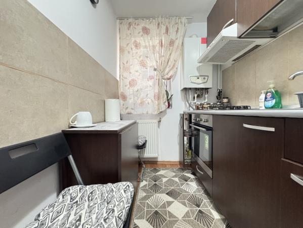 De vanzare-Studio 40mp +boxa +loc de parcare-centrala proprie-Giulesti