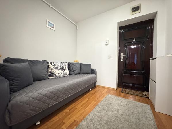 De vanzare-Studio 40mp +boxa +loc de parcare-centrala proprie-Giulesti