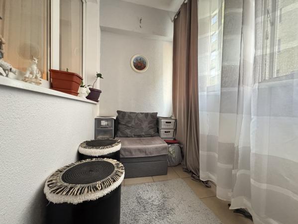 De vanzare-Studio 40mp +boxa +loc de parcare-centrala proprie-Giulesti