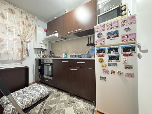 De vanzare-Studio 40mp +boxa +loc de parcare-centrala proprie-Giulesti