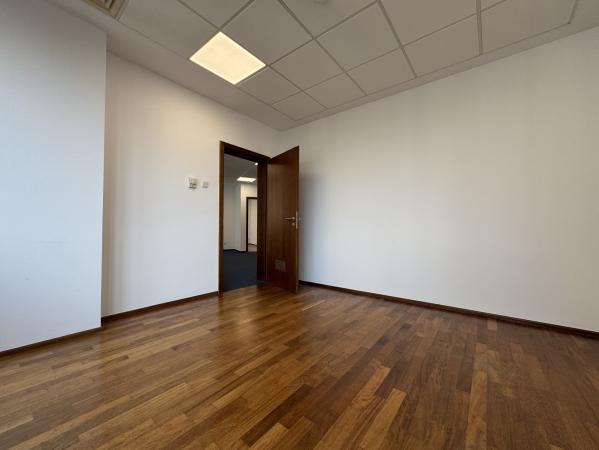 SPAȚIU DE BIROURI –etaj 5 INTEGRAL | 345mp- Gara de nord - 200m Metrou