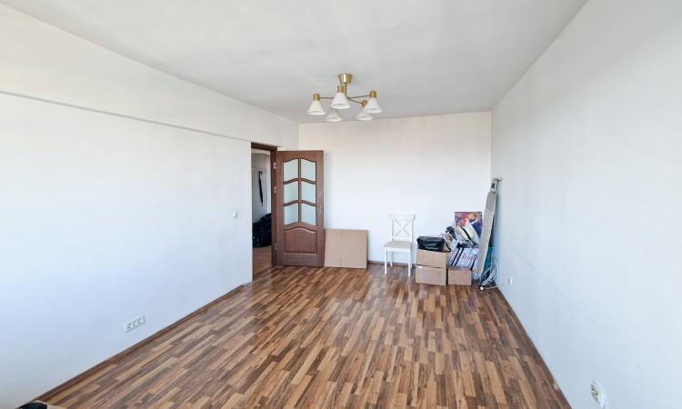 Apartament 3 camere decomandat, bucatarie mobilata si utilata, 79mp