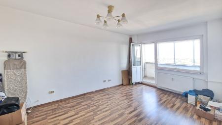 Apartament 3 camere decomandat, bucatarie mobilata si utilata, 79mp