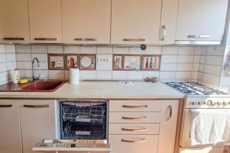 Apartament 3 camere decomandat, bucatarie mobilata si utilata, 79mp