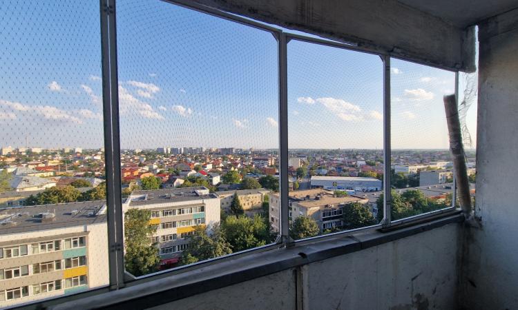 Apartament 3 camere decomandat, bucatarie mobilata si utilata, 79mp