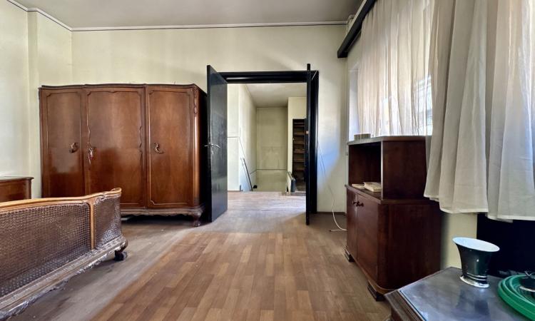 De vanzare- Vila interbelica 330mp utili + Garaj - Tokio - Capitale