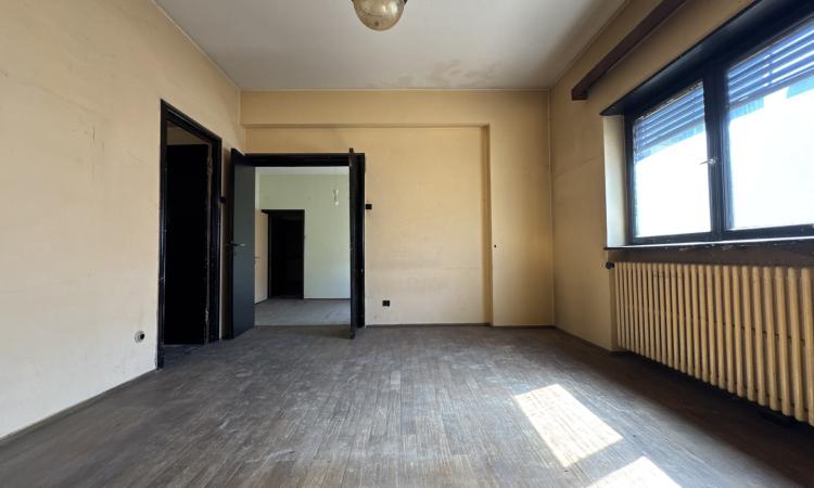 De vanzare- Vila interbelica 330mp utili + Garaj - Tokio - Capitale