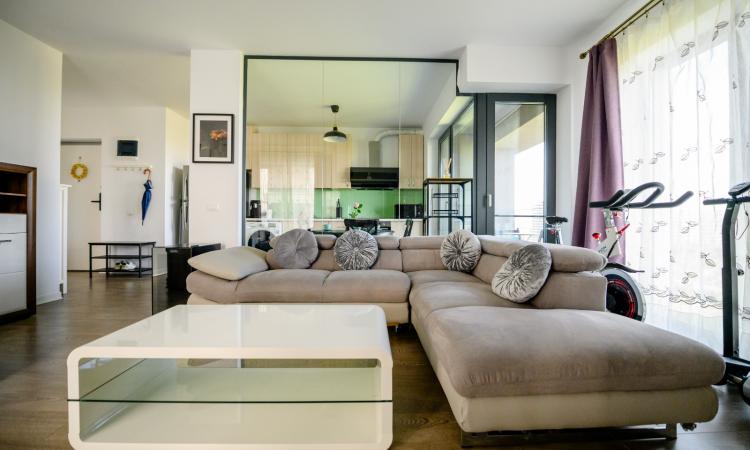 De inchiriat- 2 camere Cloud 9- 61 mp decomandat +loc parcare subteran