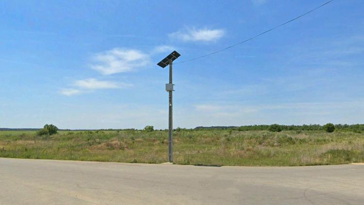 Teren intravilan 16 ha, vecinatate DR4, acces dublu la asfalt