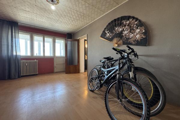 De vanzare - 3 camere - 63mp - Stadion Giulesti - 950m Metrou Crangasi