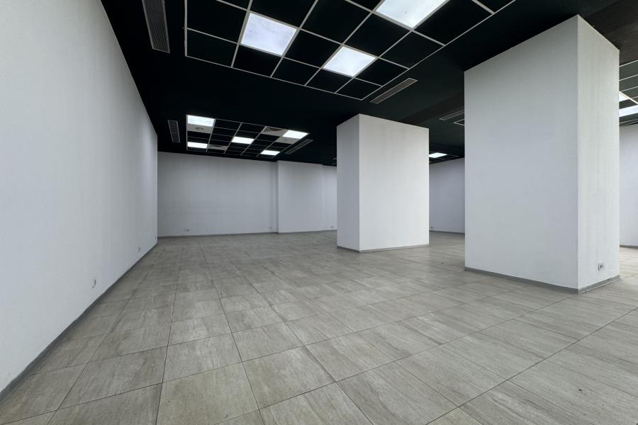De inchiriat - spatiu comercial 252mp - Titulescu - Victoriei