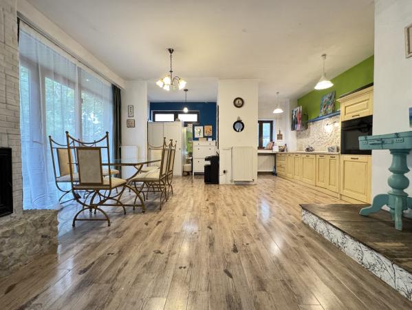De vanzare casa 5 camere 145mp utili + 300mp curte- Baneasa- Herastrau