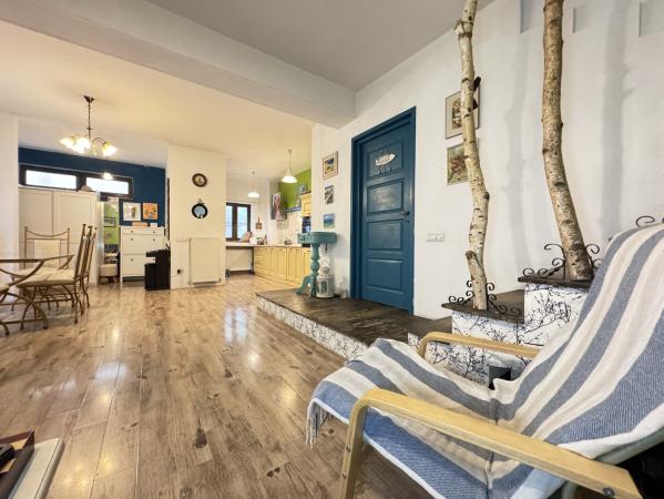 De vanzare casa 5 camere 145mp utili + 300mp curte- Baneasa- Herastrau