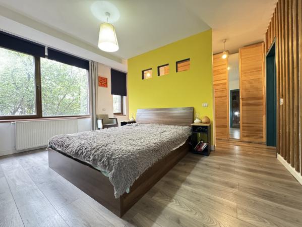 De vanzare casa 5 camere 145mp utili + 300mp curte- Baneasa- Herastrau