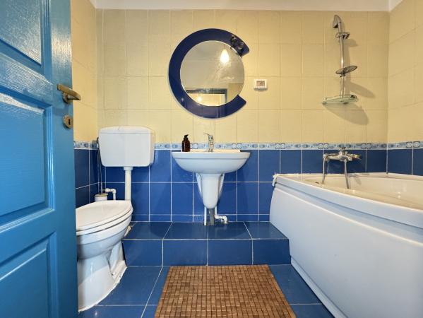 De vanzare casa 5 camere 145mp utili + 300mp curte- Baneasa- Herastrau