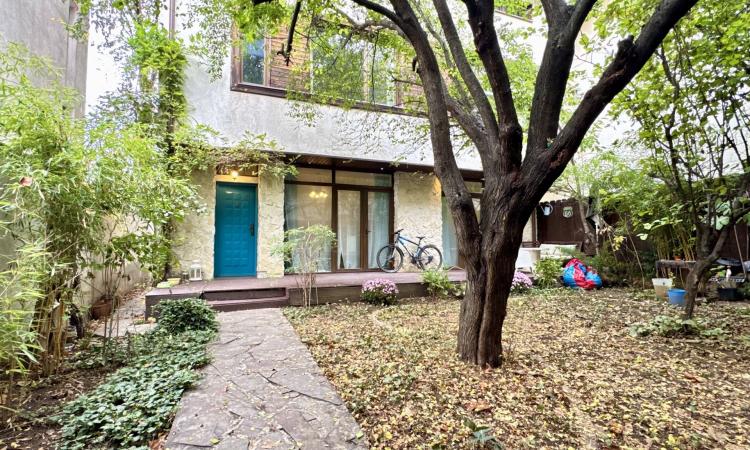 De vanzare casa 5 camere 145mp utili + 300mp curte- Baneasa- Herastrau